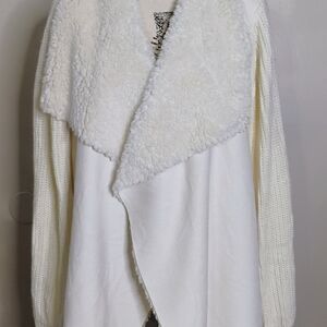 Elegant White Fleece Collar Cardigan